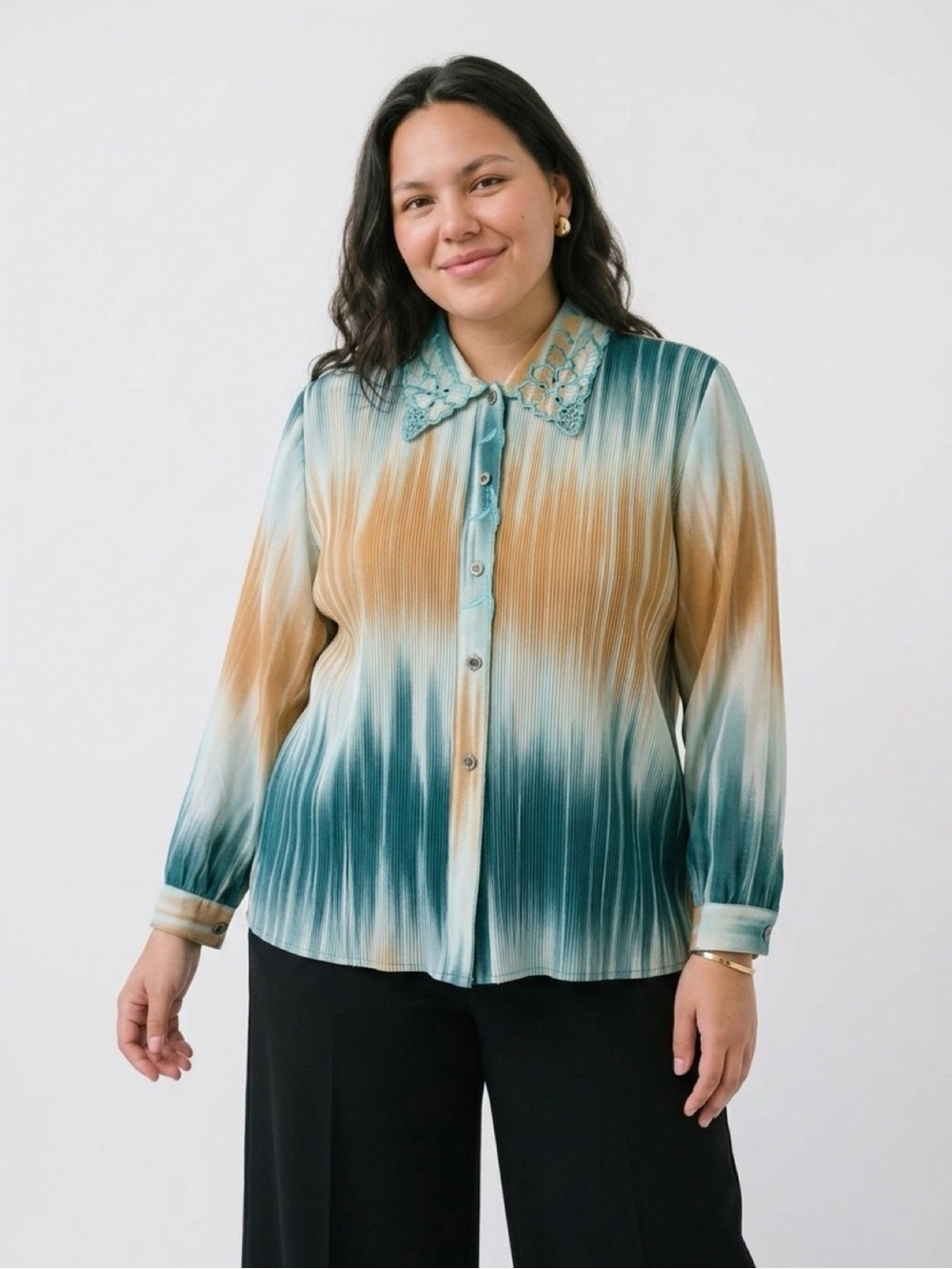 Vintage Sweet Tiger pleated Fashion Blouse. - Picture 10 of 10